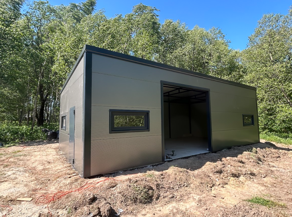 BUDYNKI PRODUKCYJNE ORAZ INNE ZWIĄZANE Z DZIAŁALNOŚCIĄ